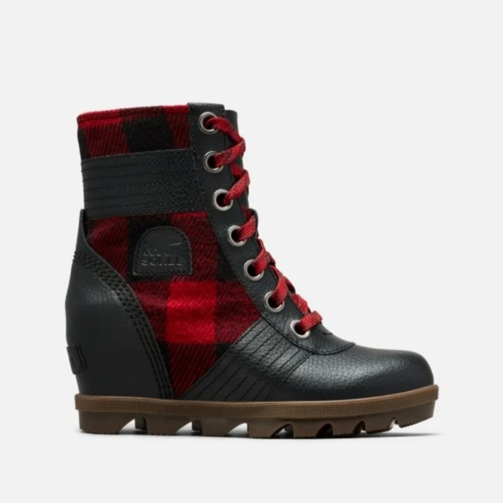 Sorel Lexie Buffalo Plaid Boots Size 5